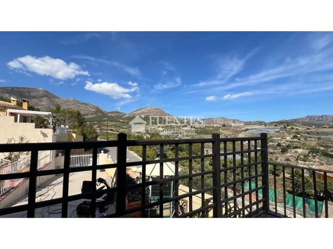 Venta de chalet independiente en Via Pista, Callosa d''En Sarria
 photo 3