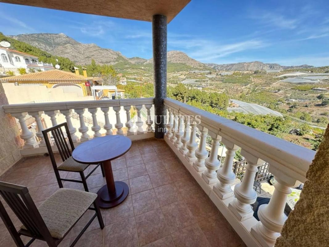 Venta de chalet independiente en Via Pista, Callosa d''En Sarria
 photo 4