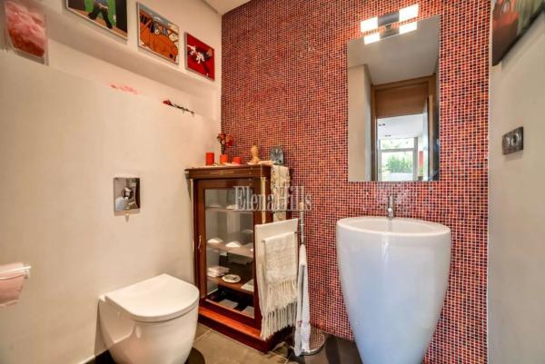 Independent chalet for sale in Calle Sorolla, La Nucia
thumbnail 1
