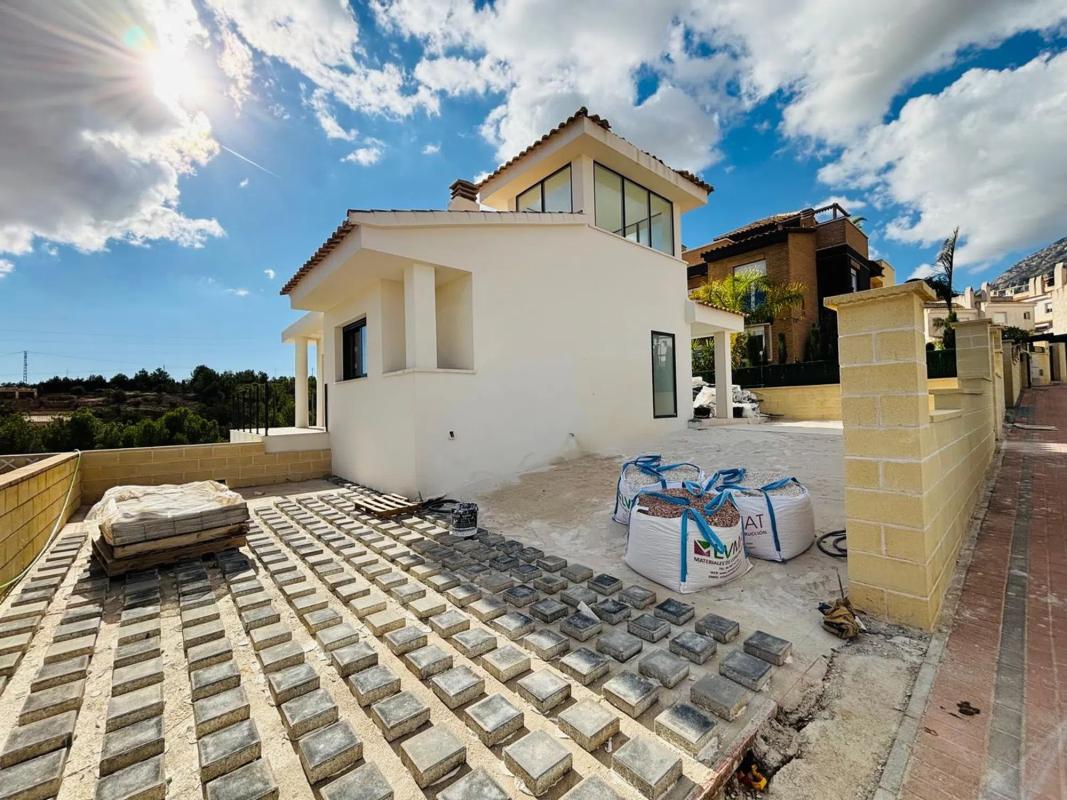 Продажа отдельного шале в Montebello - Nou Espai, Ла Нусия photo 2