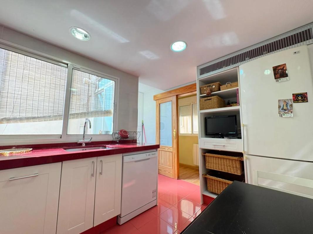 Sale of apartment in Avenida de los Pinos, Monforte del Cid
 photo 3