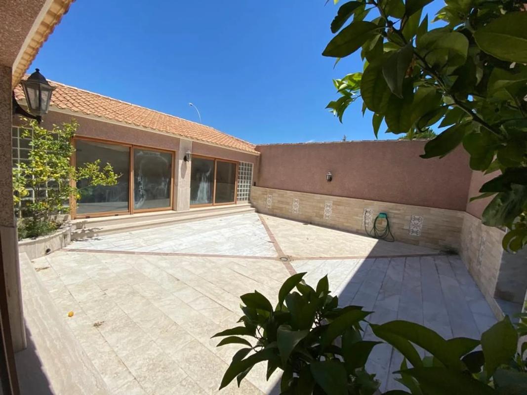 Venta de chalet independiente en C4RF+X9, Monovar
photo 2