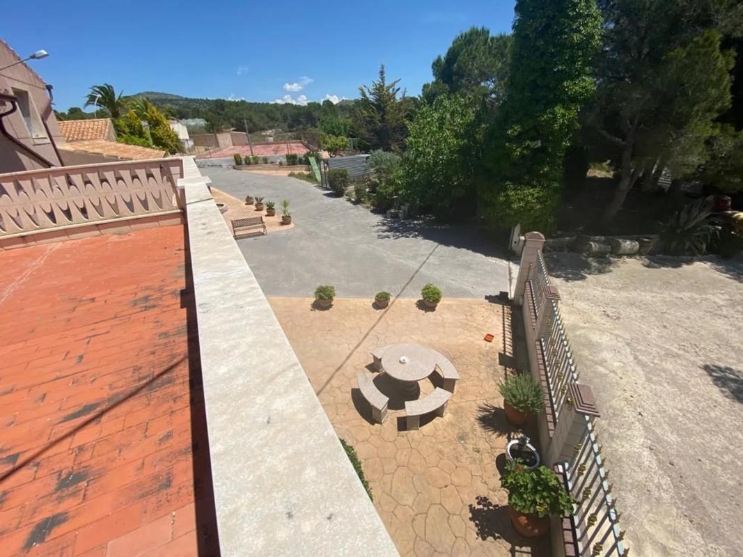 Venta de chalet independiente en C4RF+X9, Monovar
photo 3