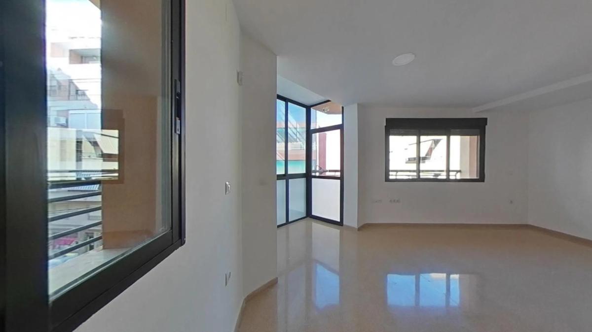 Sale of apartment in Calle Eugenio Montes, Elda
 photo 5