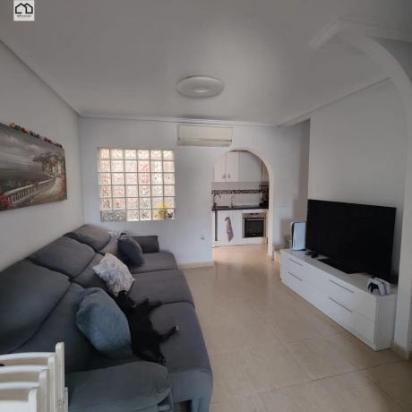 Chalet adosado en venta en Monforte del Cid , Monforte del Cid thumbnail 2