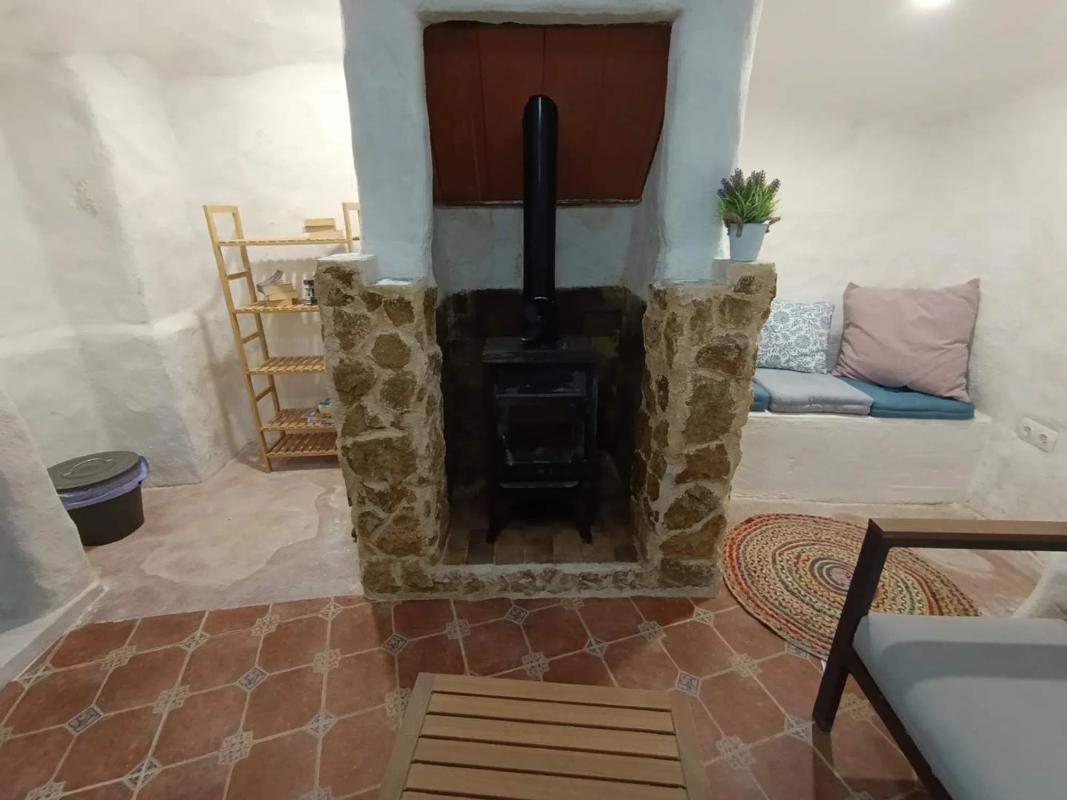 Venta de chalet independiente en Calle Cuevas del Norte, Algueña
photo 2