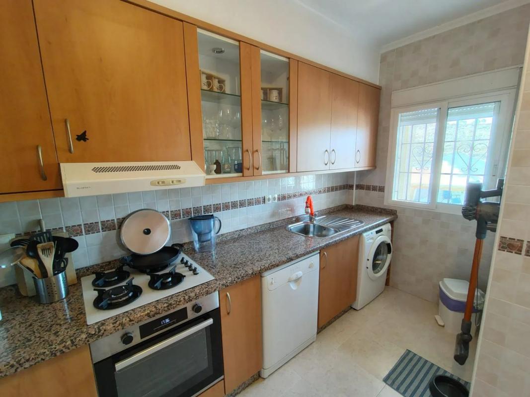 Продажа отдельного шале в Calle Holanda, Бигастро photo 3