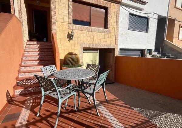 Chalet pareado photo 1