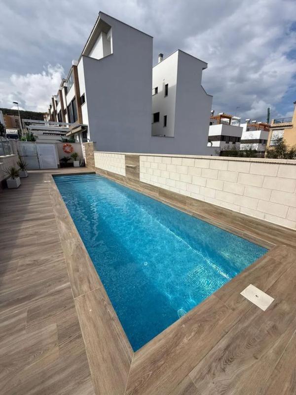 Продажа таунхауса в  Calle Carcaixent, 2 , Гуардамар-дель-Сегура photo 4