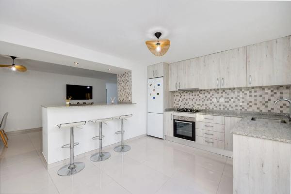 Independent chalet for sale in Partida Perez, Los Montesinos
 photo 4