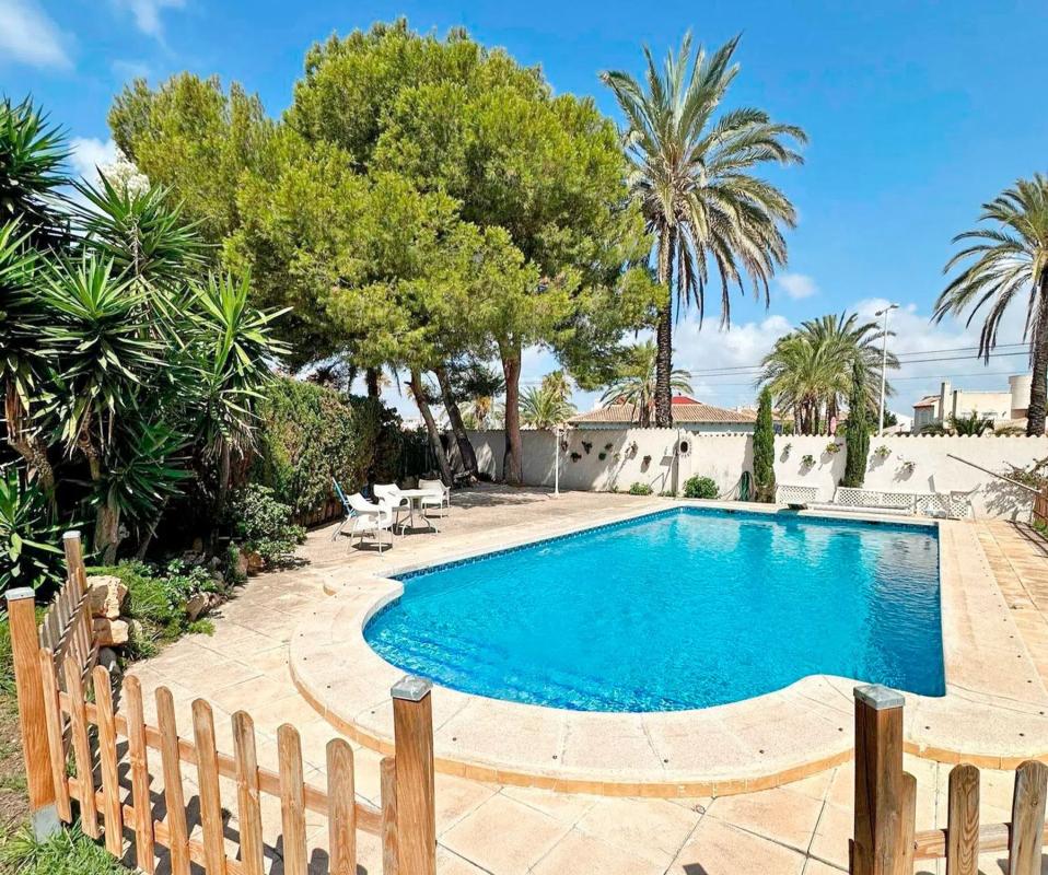 Venta de chalet independiente en Avenida Velero C Rg, Orihuela
 photo 4