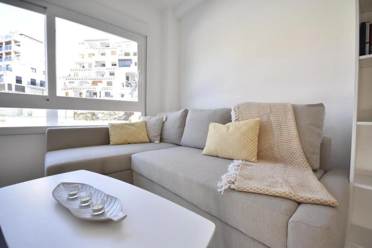 Sale of apartment in Calle Samaniego, Orihuela
photo 3