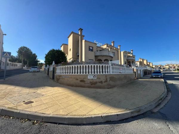 Chalet independiente en venta en Calle Filipinas, 8, San Miguel de Salinas
thumbnail 1