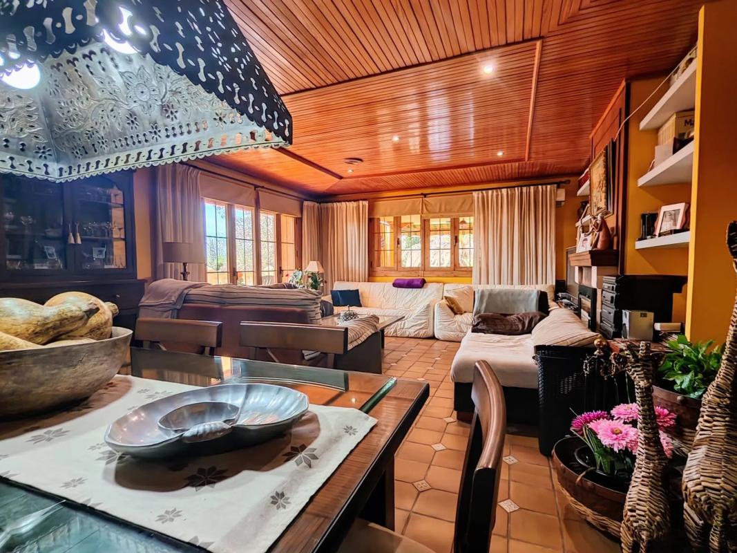Properties for sale and rent in Spain photo 5