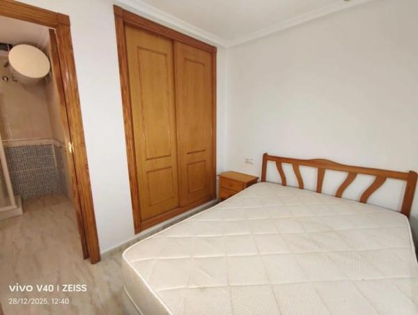 Piso en venta en Calle San Miguel de Salinas, 21, Torrevieja
 photo 4