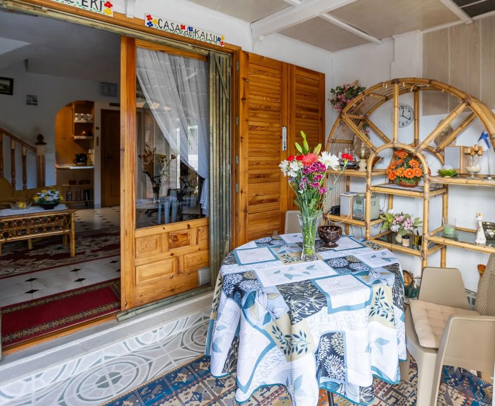 Duplex sale in Calle Pablo Picasso, 64, Torrevieja photo 2