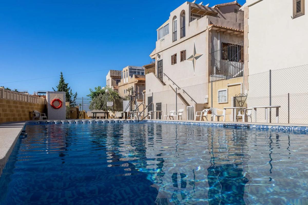 Duplex sale in Calle Pablo Picasso, 64, Torrevieja photo 5