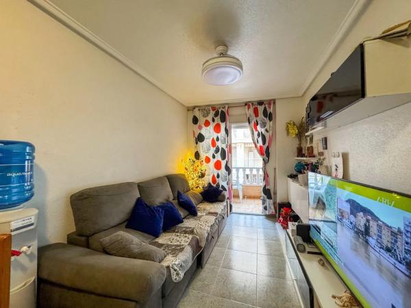 Квартира на продажу на  Barrio Playa de los Locos, Торревьеха photo 1