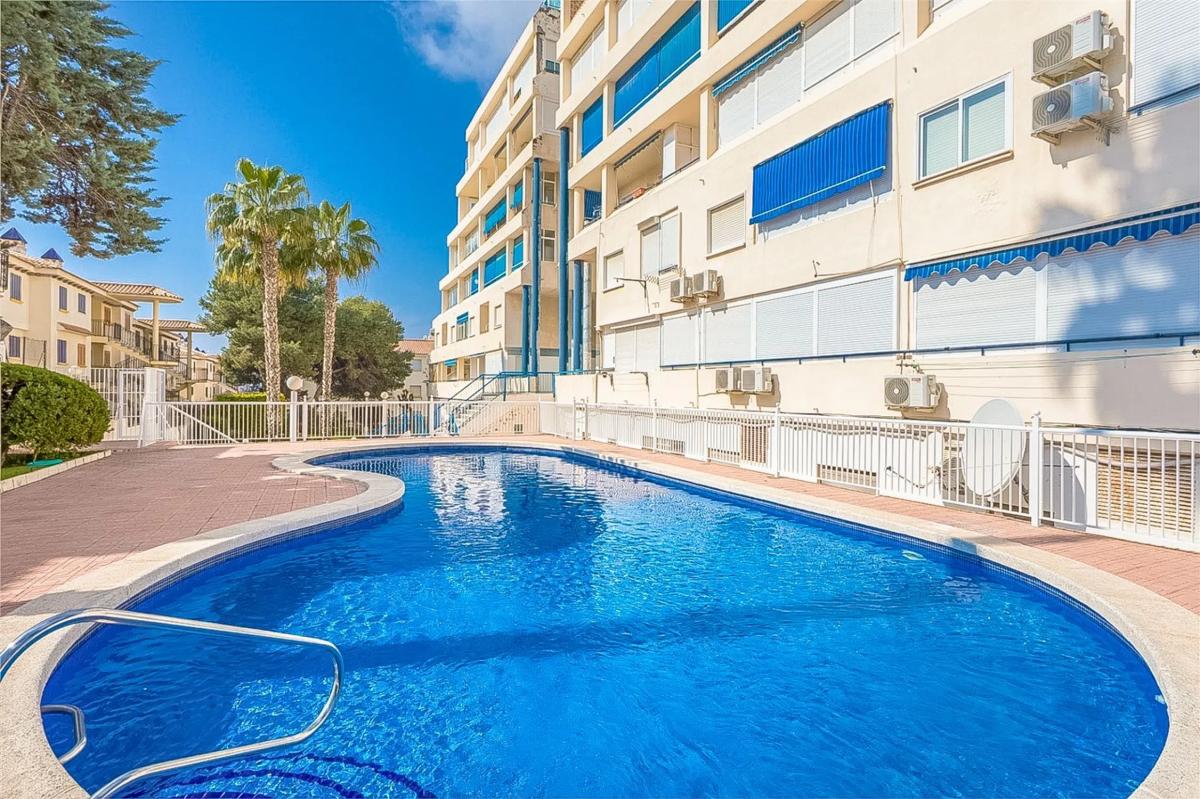 Sale of apartment in Calle Eneas, Torrevieja
photo 1