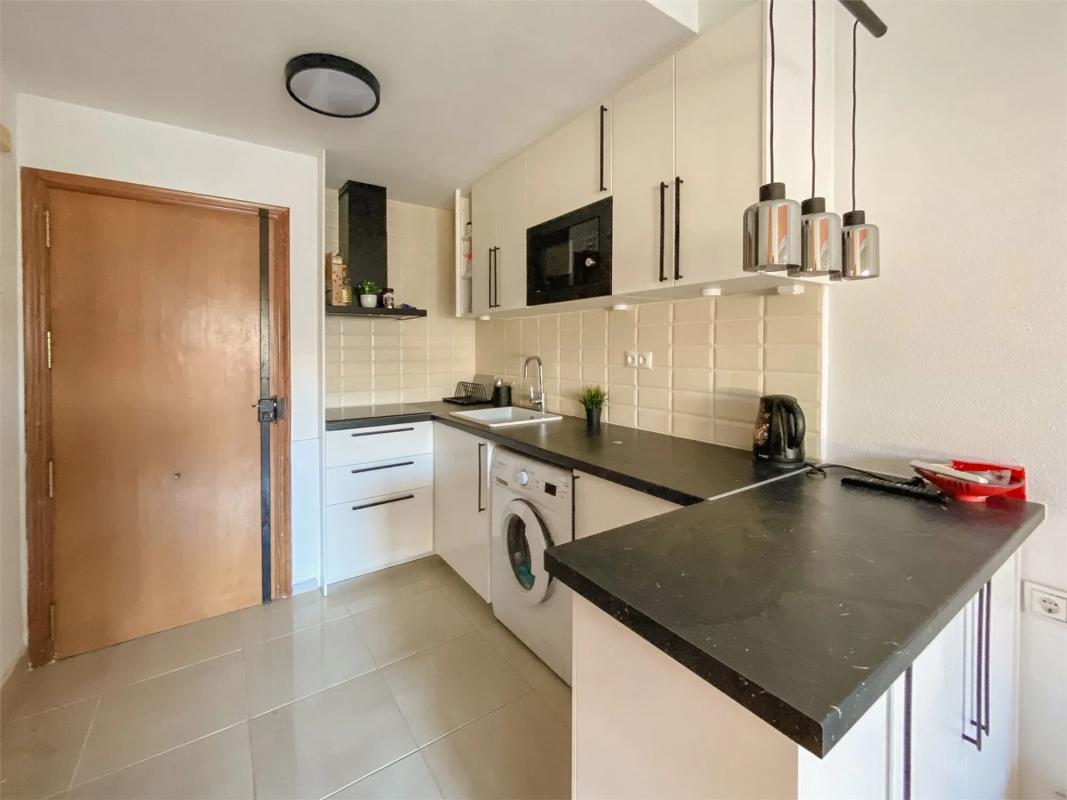 Sale of apartment in Calle Eneas, Torrevieja
photo 4