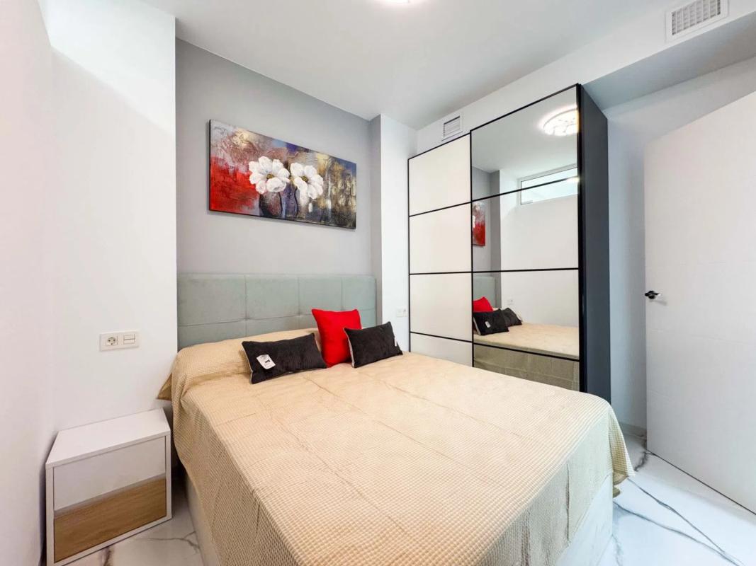Venta de piso en Avenida de la Purisima, Torrevieja
 photo 2