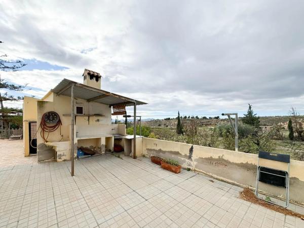 Chalet independiente en venta en Plaza Urbanizable 2ª Residencia, 1, Crevillente
 photo 4