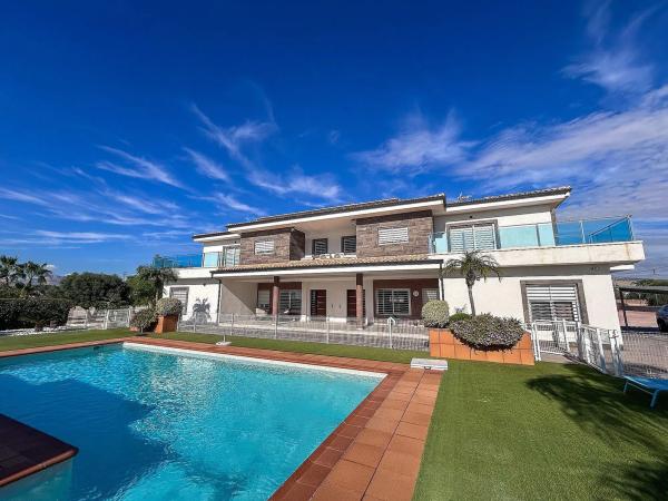 Independent chalet for sale in Crevillente, Crevillente
thumbnail 1