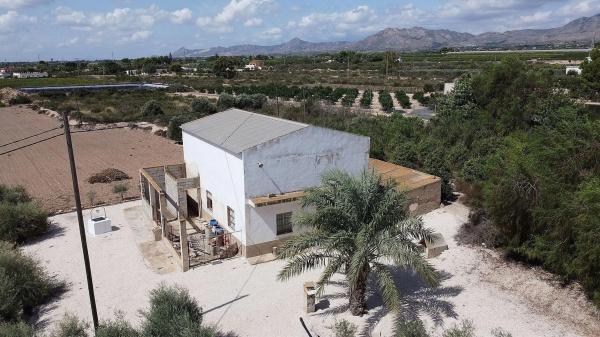Chalet independiente en venta en Crevillente, Crevillente
thumbnail 2