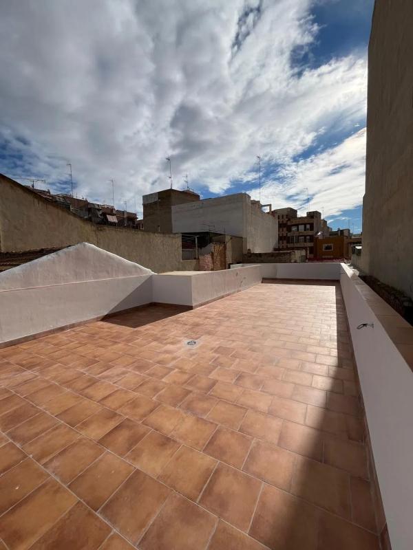 Venta de chalet adosado en  Calle Rafael Sánchez Ceva, 13 , Elche / Elx photo 4