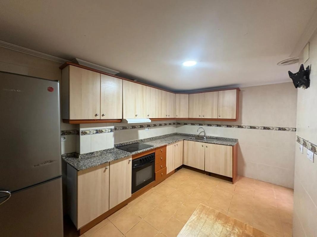 Продажа квартиры на Calle la Torre, 54, Эльче / Эльх
photo 1