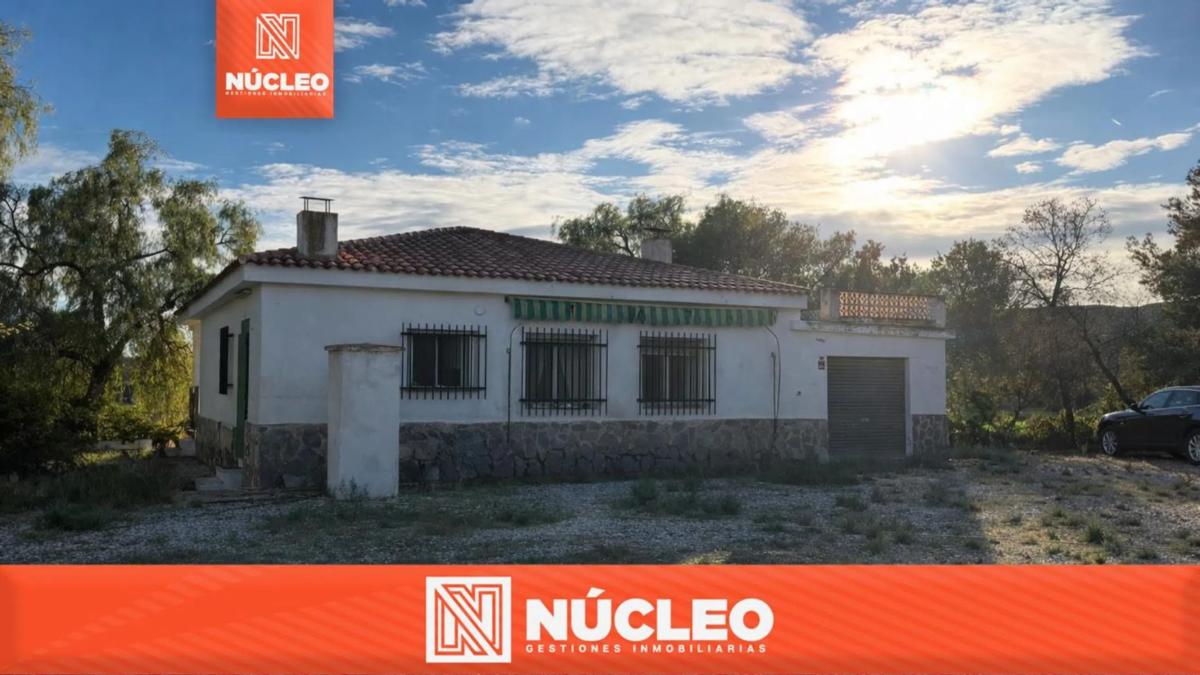 Sale of independent chalet in Partida de Santa Ana, Elche / Elx
photo 3