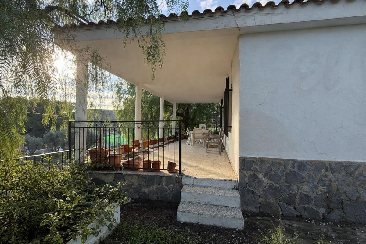 Sale of independent chalet in Partida de Santa Ana, Elche / Elx
photo 5