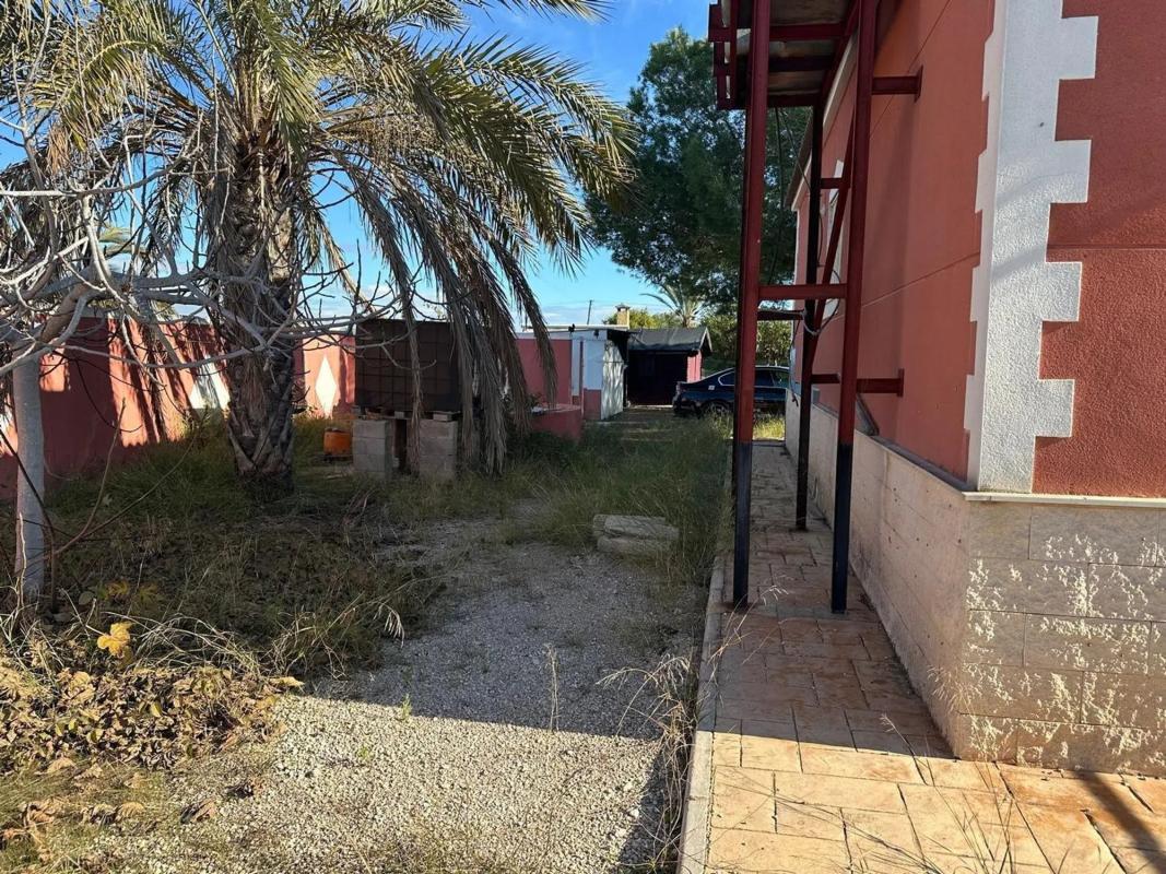 Properties for sale and rent in Spain photo 3