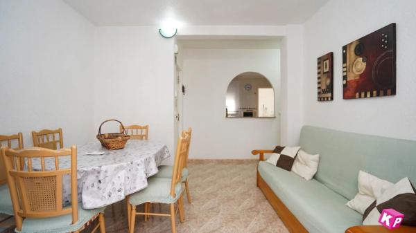 Venta de piso en Avenida Santiago Bernabéu, Santa Pola
thumbnail 2
