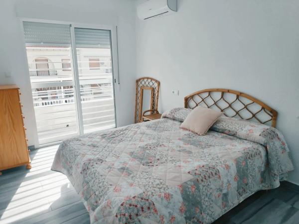 Chalet pareado en calle Biar, 1 thumbnail 1