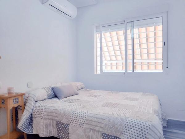 Chalet pareado en calle Biar, 1 photo 4