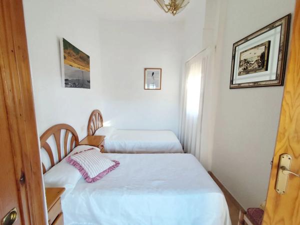 Chalet pareado en calle Ensayo General, 1 thumbnail 2