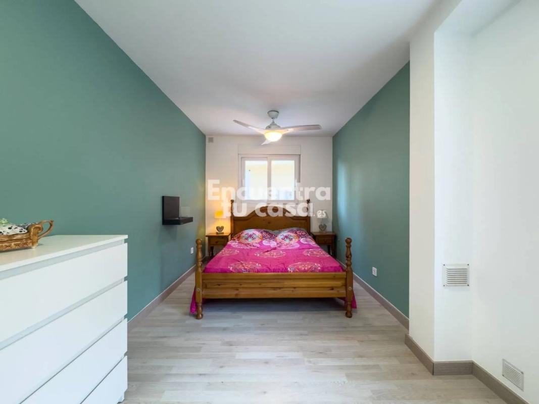 Sale of independent chalet in Avenida d'Oriola, Alicante
 photo 5