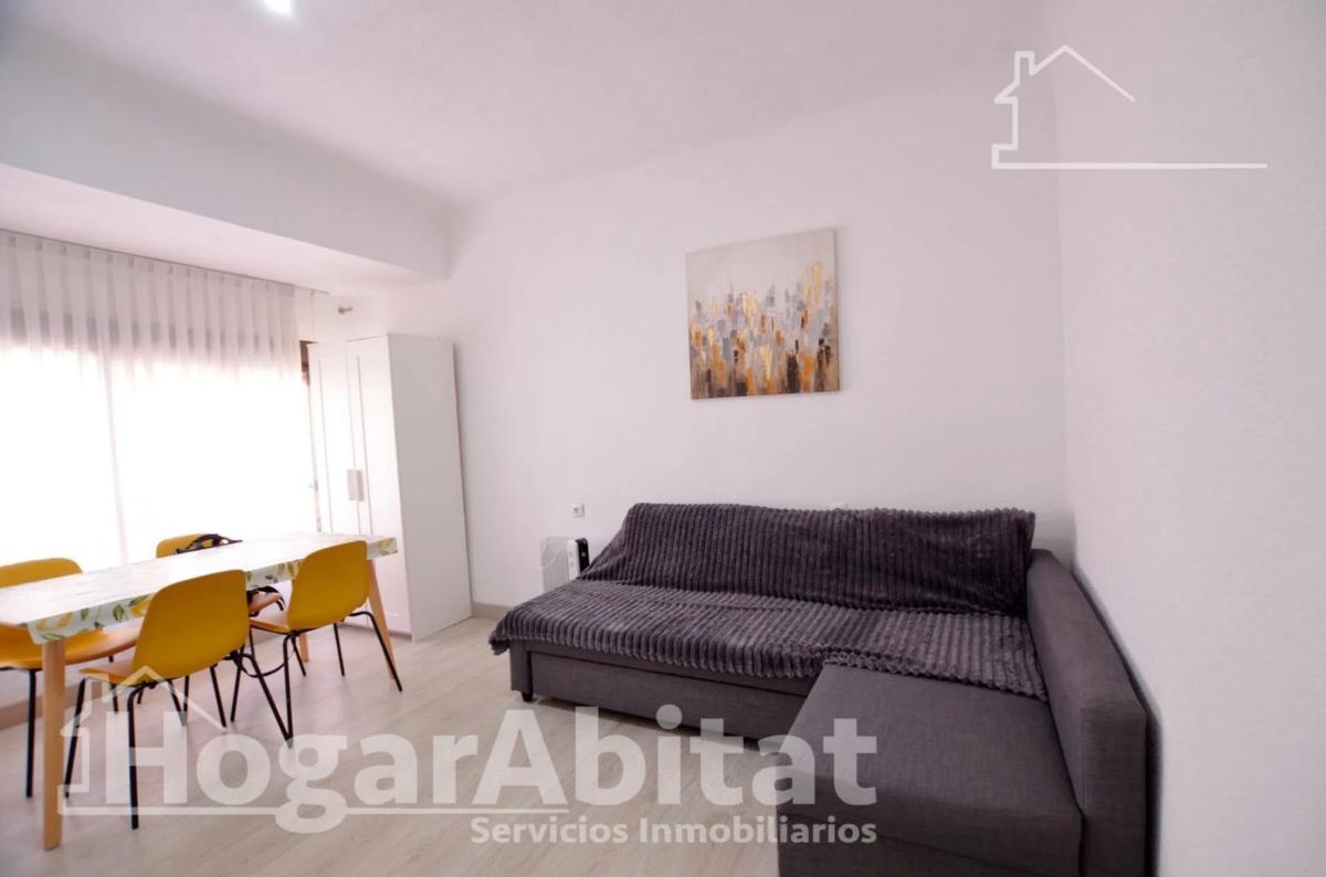 Sale of apartment in Calle Teniente Durán, Alicante
photo 2