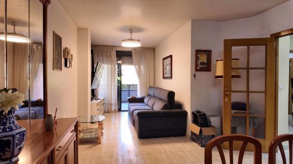 Piso en venta en Barrio Altozano, Alicante / Alacant
photo 1