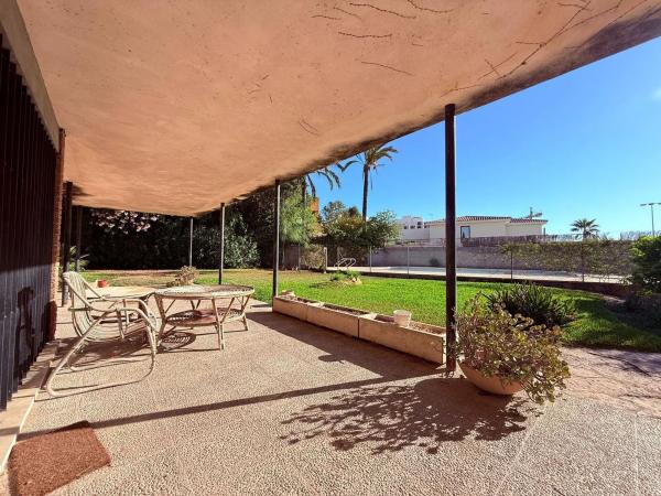 Independent chalet for sale in Calle del Chopo, Alicante
 photo 3