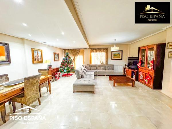 Terraced house for sale at  Conrado Albaladejo , Alicante photo 4