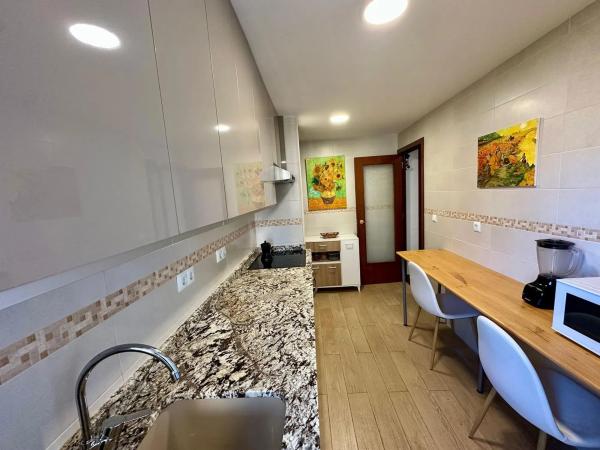 Piso en venta en CL RIO SECO, Alicante / Alacant
photo 1