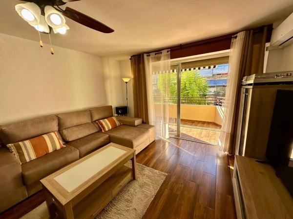 Piso en venta en CL RIO SECO, Alicante / Alacant
thumbnail 1
