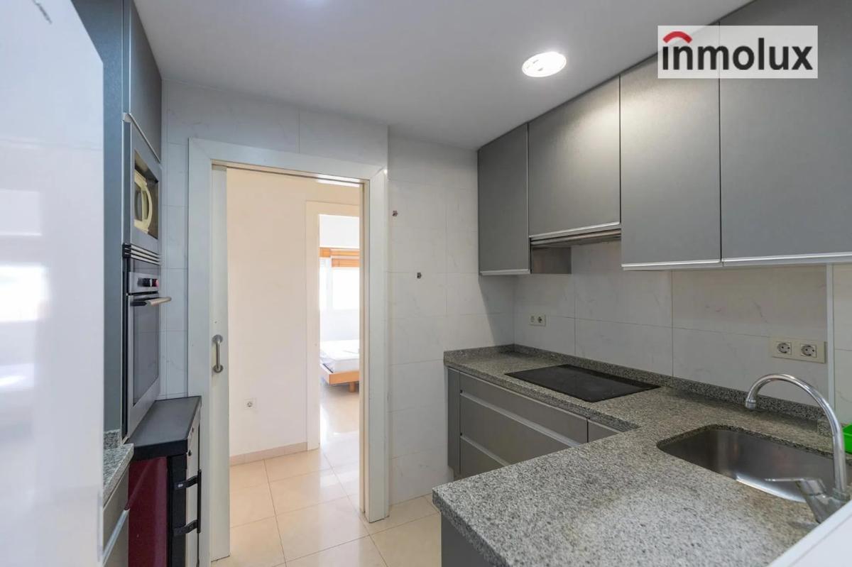Sale of apartment in Calle Jaime María Buch, Alicante
 photo 4