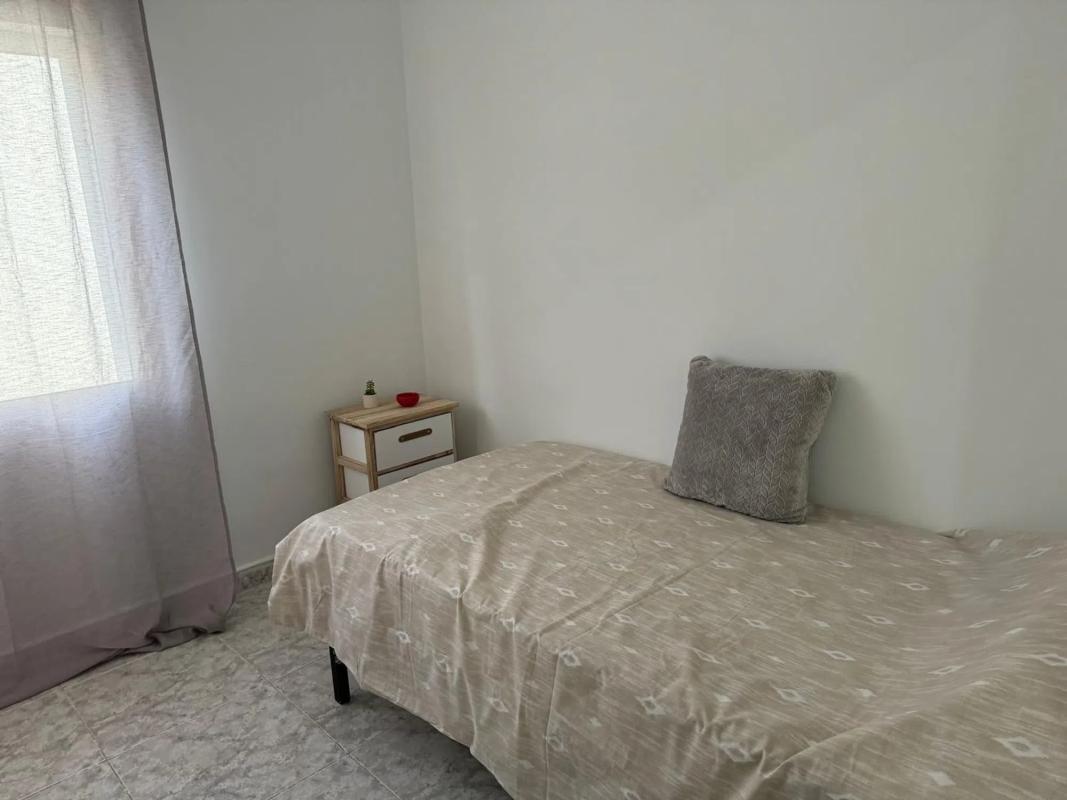 Sale of apartment in Barrio Virgen del Remedio - Parque lo Morant, Alicante
 photo 4