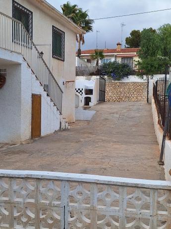 Chalet adosado en venta en Calle del Timonet, 6 , El Campello photo 1