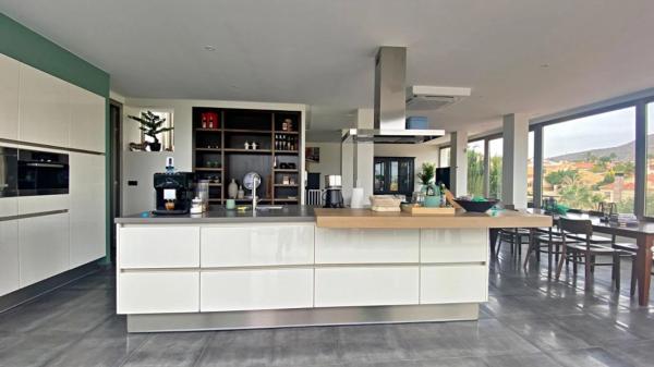 Chalet independiente en venta en Pueblo Acantilado - Lanuza, El Campello
thumbnail 1