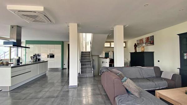 Chalet independiente en venta en Pueblo Acantilado - Lanuza, El Campello
 photo 4