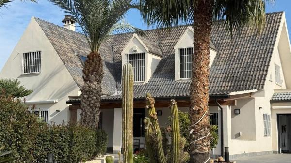 Independent chalet for sale in Nou Nazaret - Frank Espinós, San Juan de Alicante
 photo 2